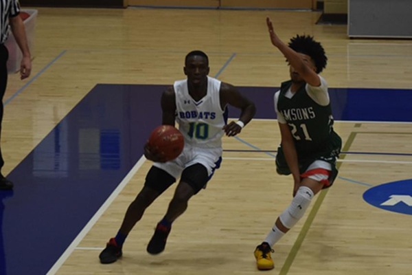 -- Lewrenzo Byers (Pictured) and the Bobcats capture a victory over Gogebic Community College --