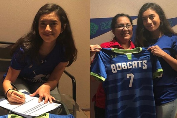 Gabriela Peru signs national letter of intent for 2019 BSC women's soccer