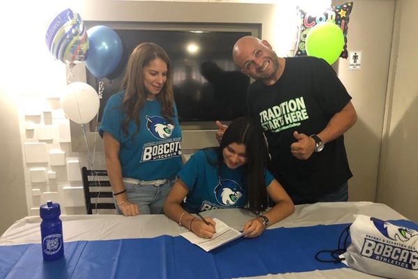 --- Rivera signs National Letter of Intent with Bryant & Stratton College ---